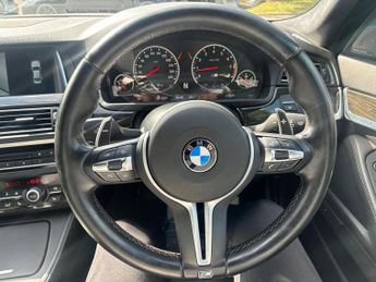 BMW M5 4.4 V8 M Performance Edition