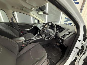 FORD FOCUS 1.6 Zetec Powershift Euro 6 5dr