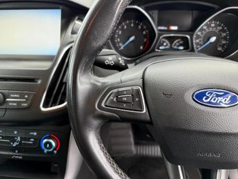 FORD FOCUS 1.6 Zetec Powershift Euro 6 5dr