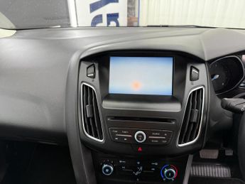 FORD FOCUS 1.6 Zetec Powershift Euro 6 5dr