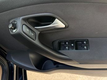 VOLKSWAGEN POLO 1.2 TSI BlueMotion