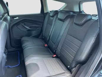 FORD KUGA 2.0 TDCi Titanium Powershift AWD Euro 5 5dr