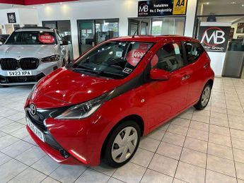 TOYOTA AYGO 1.5 VVT-h Icon