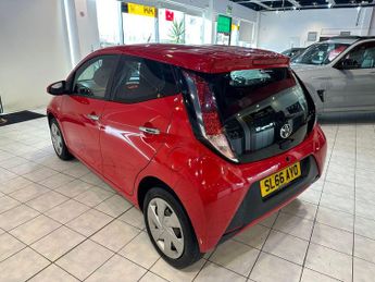 TOYOTA AYGO 1.0 VVT-h Icon
