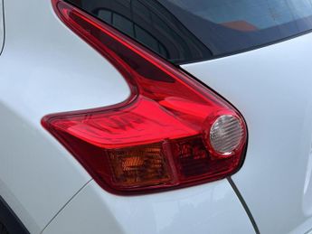 NISSAN JUKE 1.6 Acenta CVT Euro 5 5dr