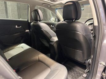 KIA SPORTAGE 2.0 CRDi KX-2