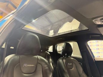 VOLVO V40 1.6 D2 R-Design Lux Nav