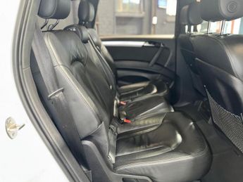 AUDI Q7 3.0 TDI V6 S line Plus