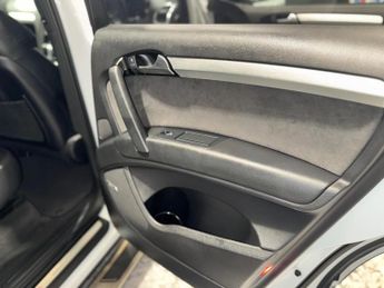 AUDI Q7 3.0 TDI V6 S line Plus