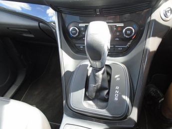 FORD KUGA 1.5 T EcoBoost Titanium X