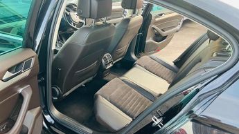 VOLKSWAGEN PASSAT 2.0 TDI BlueMotion Tech GT