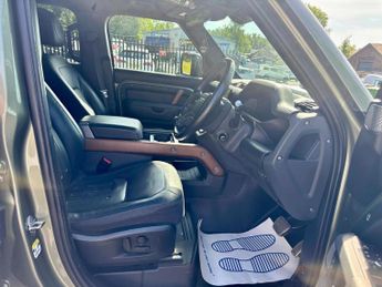 LAND ROVER DEFENDER 110 3.0 P400 MHEV X
