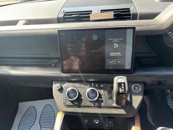 LAND ROVER DEFENDER 110 3.0 P400 MHEV X