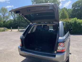 LAND ROVER RANGE ROVER SPORT 3.0 SD V6 SE