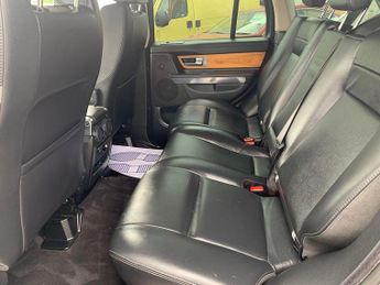 LAND ROVER RANGE ROVER SPORT 3.0 SD V6 SE
