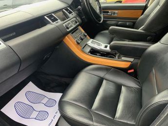 LAND ROVER RANGE ROVER SPORT 3.0 SD V6 SE