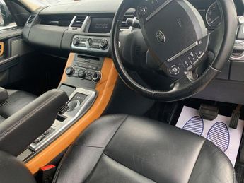 LAND ROVER RANGE ROVER SPORT 3.0 SD V6 SE