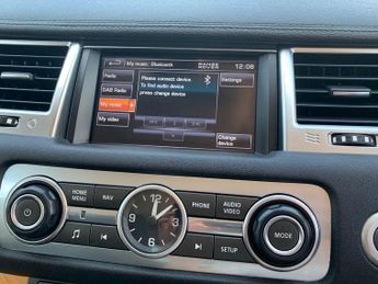 LAND ROVER RANGE ROVER SPORT 3.0 SD V6 SE