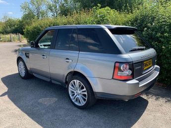 LAND ROVER RANGE ROVER SPORT 3.0 SD V6 SE