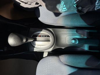 HONDA JAZZ 1.3 AUTO 5DR