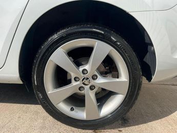 SKODA RAPID 1.2 TSI SE Tech DSG Euro 6 (s/s) 5dr