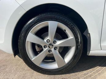 SKODA RAPID 1.2 TSI SE Tech DSG Euro 6 (s/s) 5dr