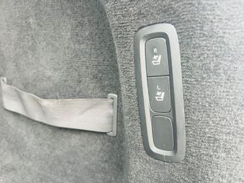 VOLVO V90 2.0 D4 Momentum Auto Euro 6 (s/s) 5dr