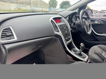 VAUXHALL ASTRA 1.6 16v SRi