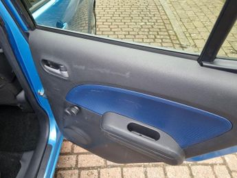 VAUXHALL AGILA 1.2 16V Design