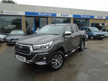 TOYOTA HILUX 2.4 D-4D Invincible X