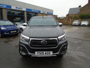 TOYOTA HILUX 2.4 D-4D Invincible X