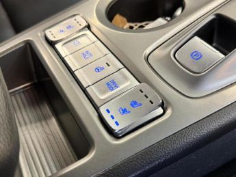 HYUNDAI KONA 64kWh Ultimate Auto 5dr (10.5kW Charger)