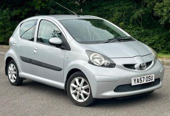 Toyota AYGO 1.0 VVT-i Platinum