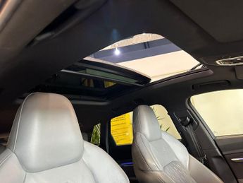 AUDI E-TRON 55 Vorsprung