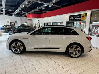 AUDI E-TRON 55 Vorsprung