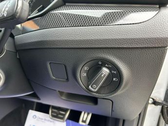 SKODA SUPERB 2.0 TSI SportLine