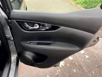 NISSAN QASHQAI 1.6 dCi Tekna