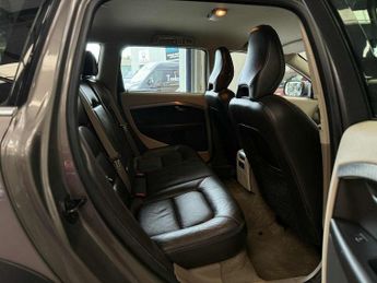 VOLVO XC70 2.0 D3 SE Lux