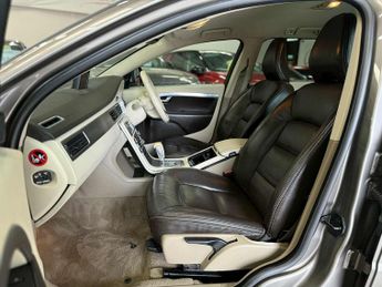 VOLVO XC70 2.0 D3 SE Lux