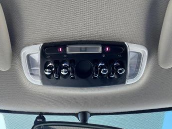 MINI HATCH COOPER 1.5 AUTO 5DR