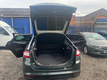 FORD MONDEO 2.0 T EcoBoost Titanium