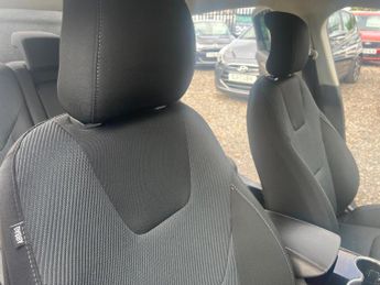 FORD MONDEO 2.0 T EcoBoost Titanium