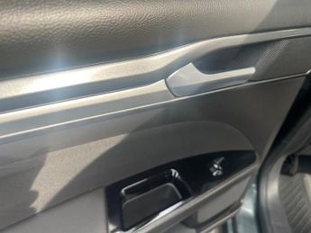 FORD MONDEO 2.0 T EcoBoost Titanium