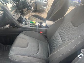 FORD MONDEO 2.0 T EcoBoost Titanium