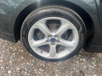 FORD MONDEO 2.0 T EcoBoost Titanium