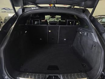 JAGUAR F-PACE 2.0 D180 R-Sport