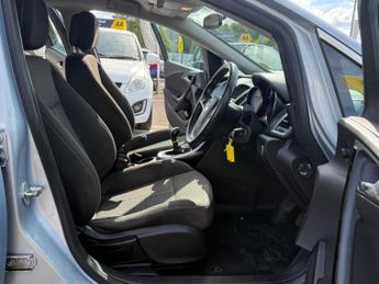 VAUXHALL ASTRA 1.6 16v Tech Line GT Euro 5 5dr