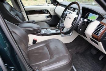 LAND ROVER RANGE ROVER 5.0 P525 V8 Autobiography