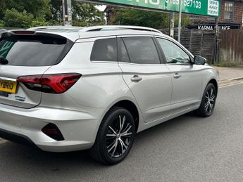 MG MG5 61.1kWh Trophy Long Range Auto 5dr
