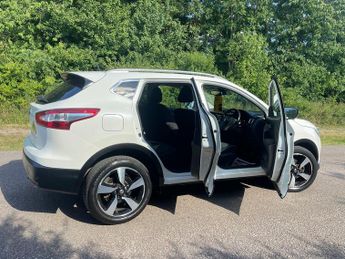 NISSAN QASHQAI 1.2 DIG-T n-tec+